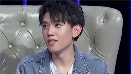 男嘉賓短片驚艷亮相，換裝魅力引爆全場(chǎng)